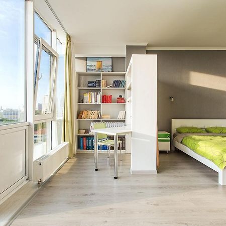 Gagarin Plaza Apartment 70 Square Metres On 12Th Floor Odessza Kültér fotó