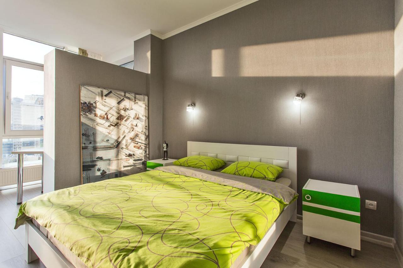 Gagarin Plaza Apartment 70 Square Metres On 12Th Floor Odessza Kültér fotó