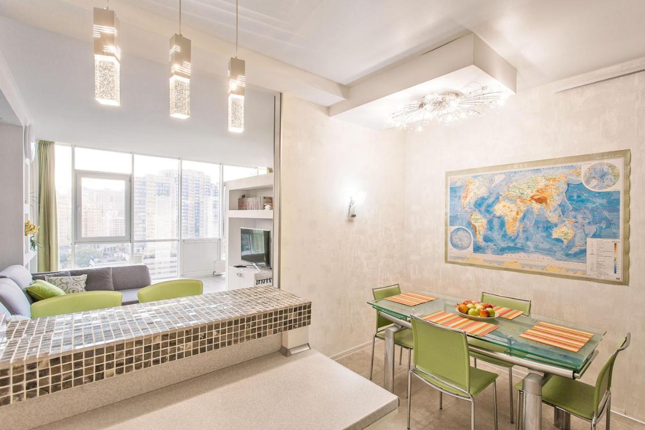 Gagarin Plaza Apartment 70 Square Metres On 12Th Floor Odessza Kültér fotó