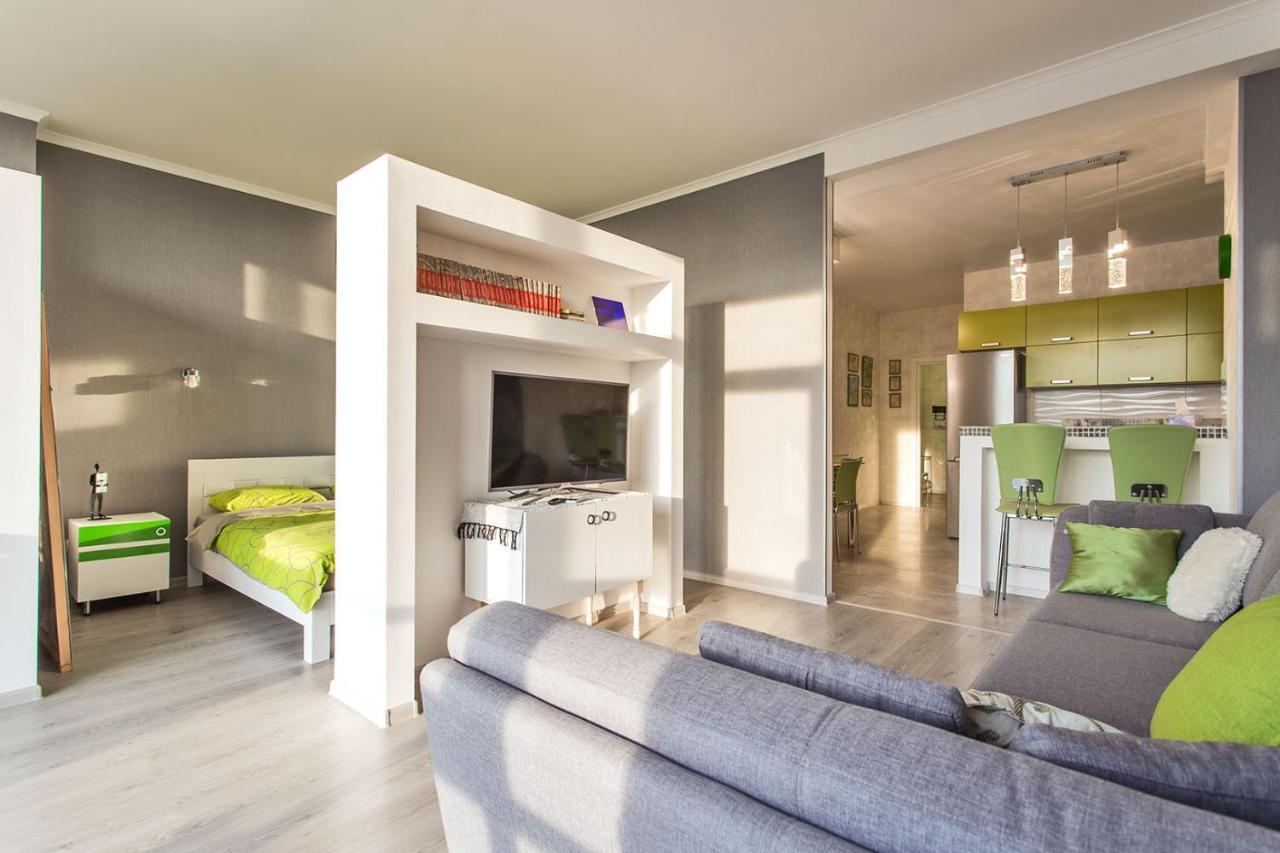 Gagarin Plaza Apartment 70 Square Metres On 12Th Floor Odessza Kültér fotó