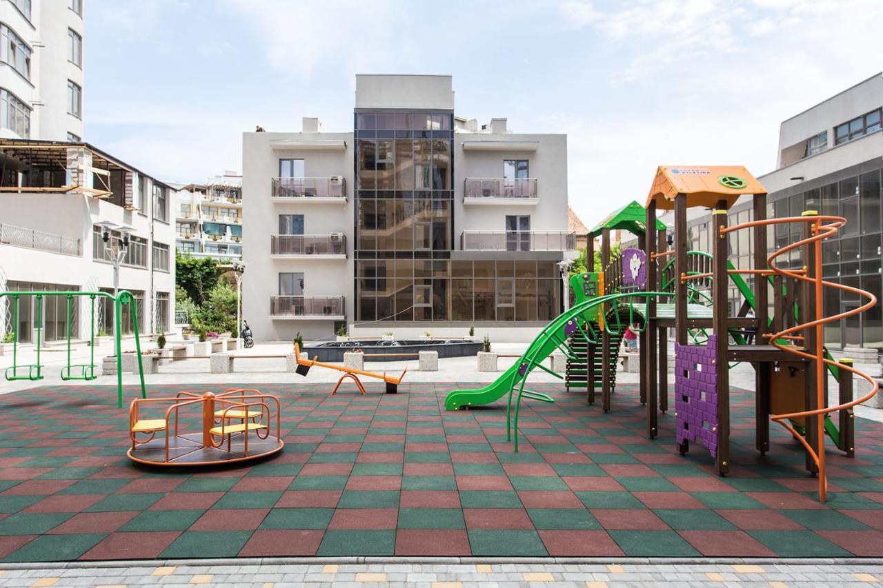 Gagarin Plaza Apartment 70 Square Metres On 12Th Floor Odessza Kültér fotó